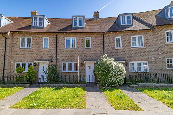 3 Bedroom Terraced House For Sale In Upper Chantry Lane, Canterbury, Kent, CT1