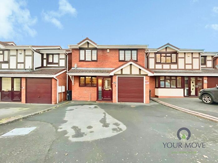 3 Bedroom Detached House For Sale In Fernhurst Drive, Brierley Hill, West Midlands, DY5
