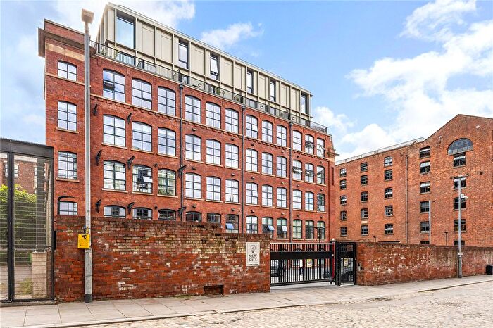 2 Bedroom Flat For Sale In New Little Mill, Radium Street, Manchester, Greater Manchester, M4