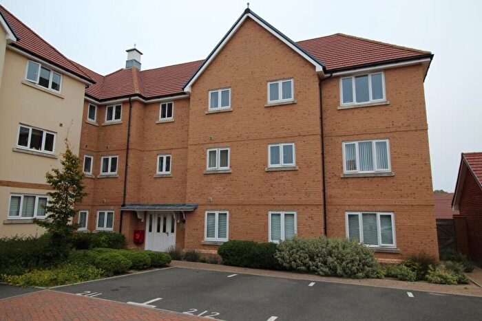 2 Bedroom Flat To Rent In Kensington Way, Polegate, East Sussex, BN26
