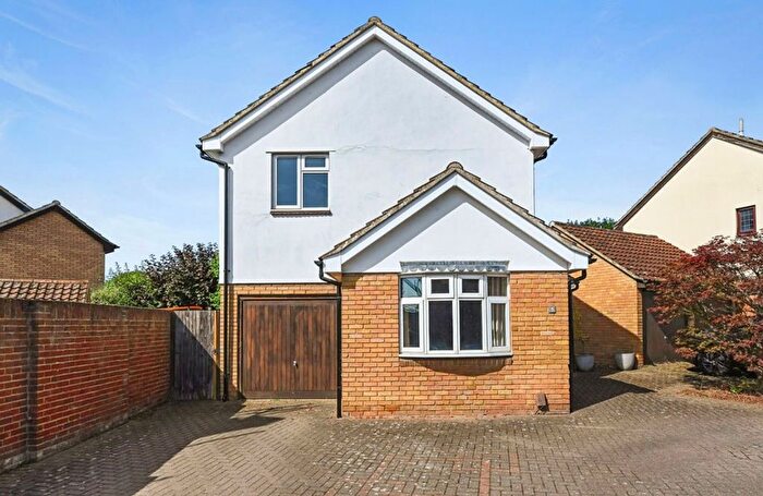 4 Bedroom Detached House For Sale In Barlows Reach, Chelmsford, CM2