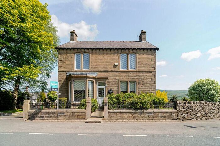 4 Bedroom Detached House For Sale In Manchester Road, Barnoldswick, Lancashire, BB18