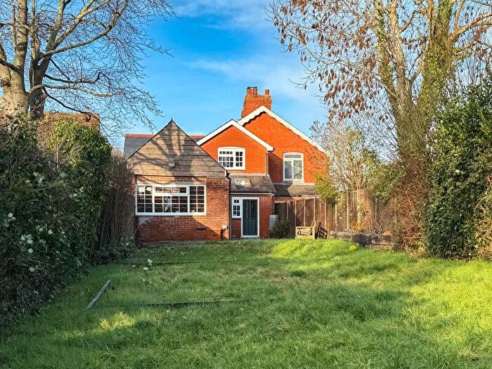 4 Bedroom Semi Detached House For Sale In Meon Valley, Soberton, SO32