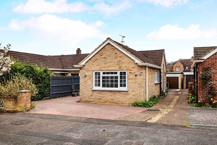 2 Bedroom Bungalow For Sale In Grangefields Road, Jacob's Well, Guildford, Surrey, GU4