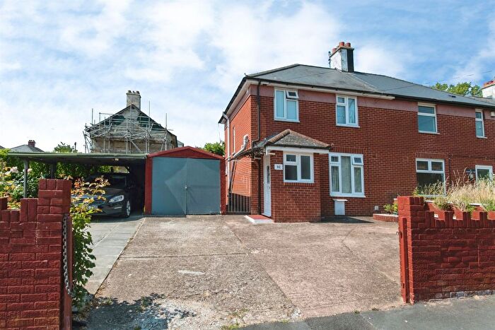 4 Bedroom Semi Detached House For Sale In Newman Road, Exeter, EX4