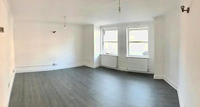 4 Bedroom Flat To Rent In Chalsey Lodge, Brockley, SE4