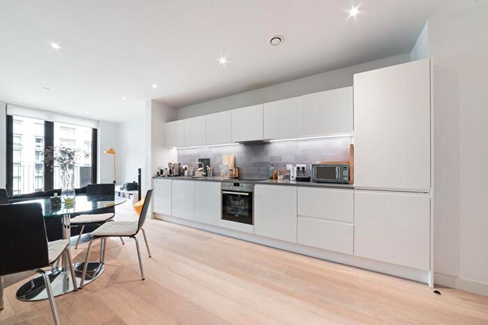 1 Bedroom Flat For Sale In Masthead House, Royal Wharf, E16