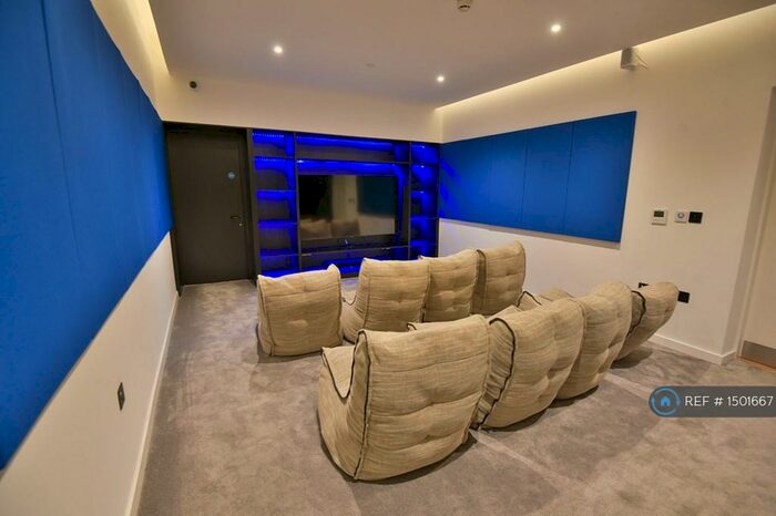 2 Bedroom Flat To Rent In Wharf End, Trafford Park, Manchester, M17