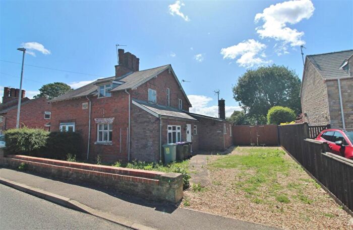 2 Bedroom Semi-Detached House For Sale In High Road, Londonthorpe, Grantham, NG31