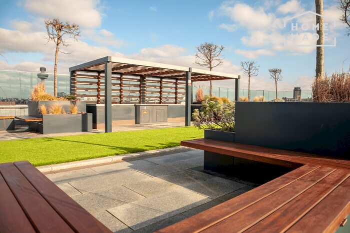 2 Bedroom Apartment To Rent In The Copper House, Liverpool, L1