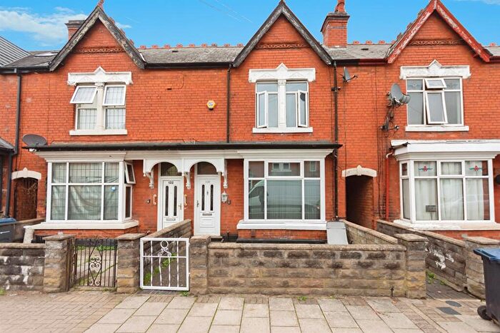 3 Bedroom Terraced House For Sale In Alexander Road, Birmingham, B27