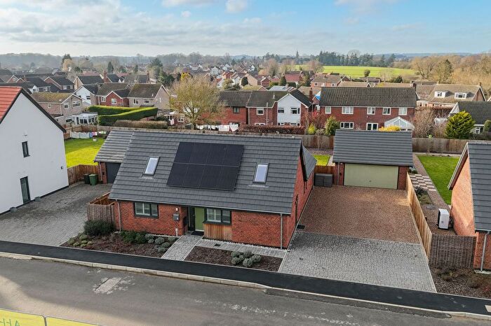 3 Bedroom Detached Bungalow For Sale In Windmill Way, East Harling, Norwich, NR16