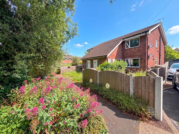 2 Bedroom Apartment For Sale In Aspenwood Drive, Sale, M33