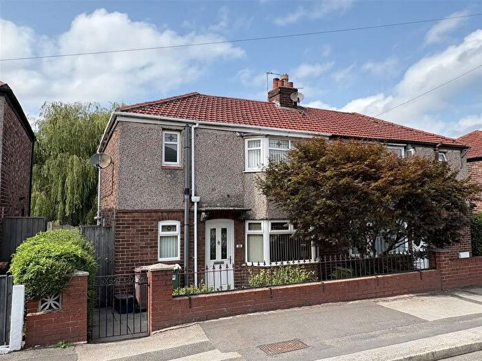 3 Bedroom Semi-detached House For Sale In Leach Lane, Sutton Leach, St. Helens, WA9