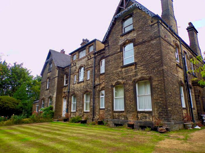 3 Bedroom Apartment To Rent In Linden Road, Halifax, HX3