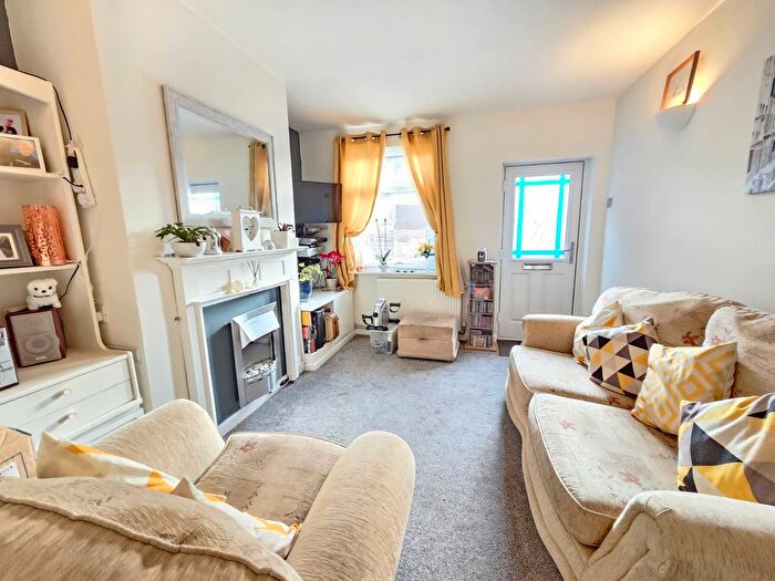 2 Bedroom Terraced House For Sale In Bromsgrove Road, Droitwich, Worcestershire, WR9