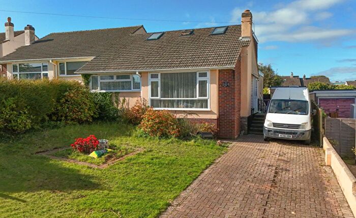 4 Bedroom Semi Detached House For Sale In Langlands Close, Paignton, TQ4