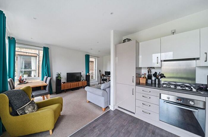 1 Bedroom Flat For Sale In Japonica Apartments, Brent, London, NW10