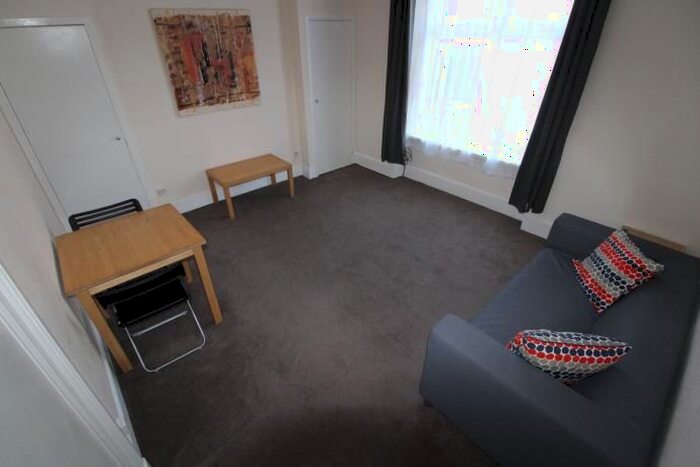 1 Bedroom Flat To Rent In Bedford Place, Aberdeen, AB24