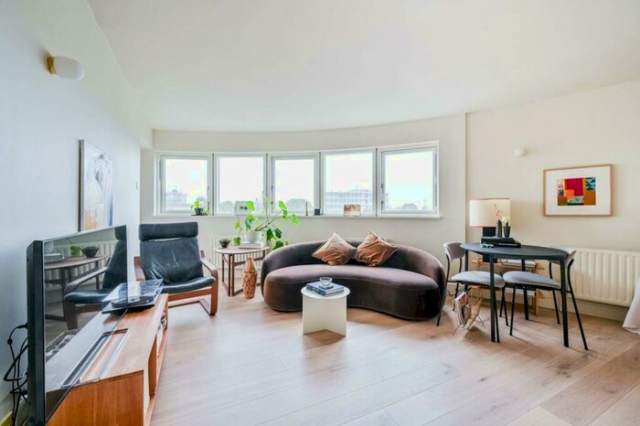 2 Bedroom Flat To Rent In Mile End Road, Tower Hamlets, London, E1