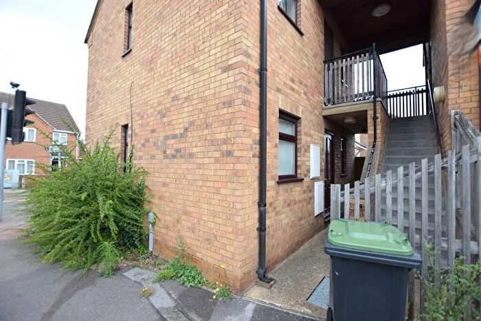 1 Bedroom Flat To Rent In Saffron Road, Biggleswade, SG18
