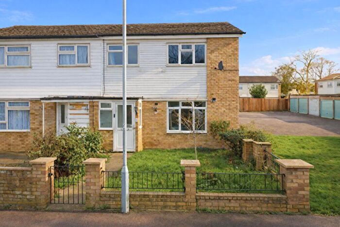 3 Bedroom End Of Terrace House To Rent In Kitchener Close, St. Albans, Hertfordshire, AL1
