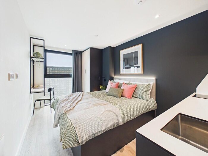 Studio To Rent In Union West Tower, Water Street, Manchester, Greater Manchester, M3