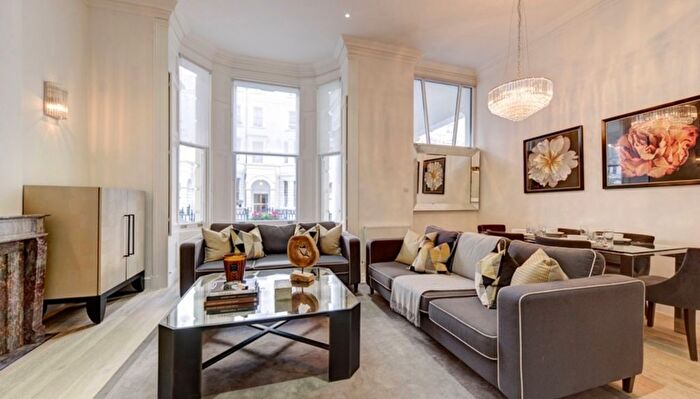 4 Bedroom Flat To Rent In Lexham Gardens, Kensington, London, W8