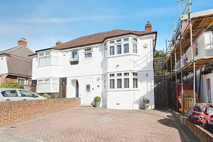 3 Bedroom Semi-Detached House For Sale In Winlaton Road, Bromley, Kent, BR1