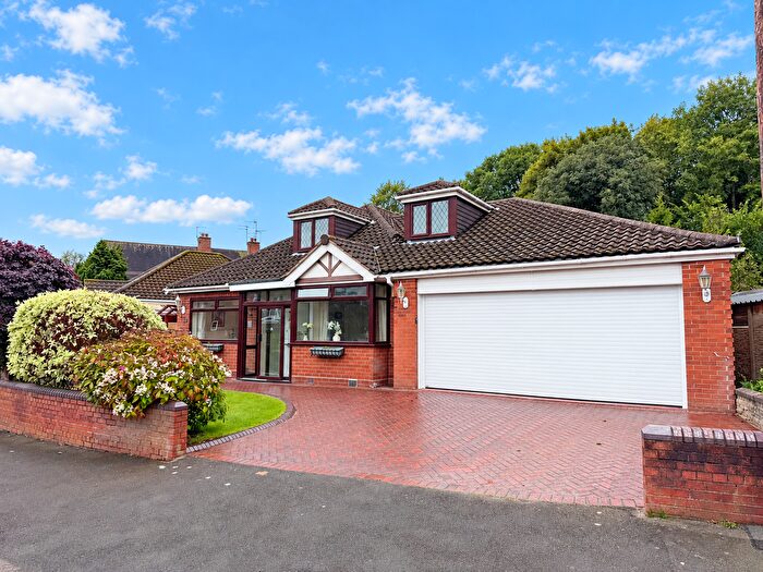 3 Bedroom Detached Bungalow For Sale In Clough Hall Road, Kidsgrove, Stoke-On-Trent, ST7