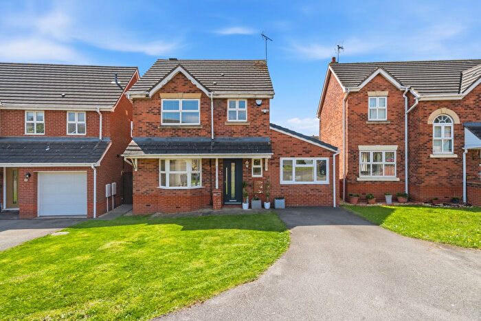 4 Bedroom Detached House For Sale In Herongate Road, Leicester, LE5