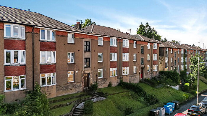 3 Bedroom Flat For Sale In Dorchester Avenue, Kelvindale, G12
