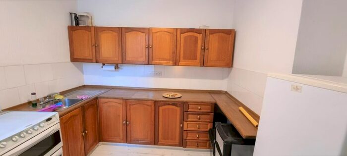 3 Bedroom Flat To Rent In Broomfield Avenue, Palmers Green, N13