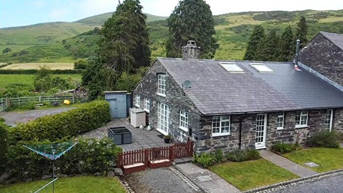 2 Bedroom End Of Terrace House For Sale In Happy Valley, Tywyn, Gwynedd, LL36