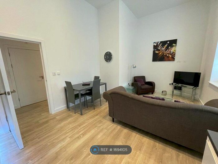 2 Bedroom Flat To Rent In Guildford, Guildford, GU2