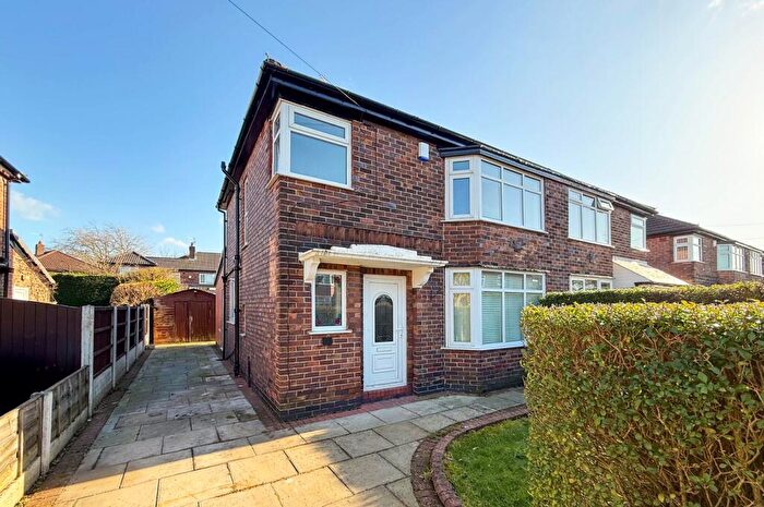 3 Bedroom Semi Detached House To Rent In Southbourne Avenue, Urmston, Manchester, M41