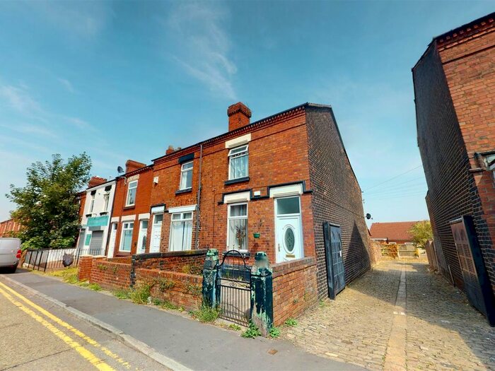 3 Bedroom End Of Terrace House To Rent In Nutgrove Road, St. Helens, WA9