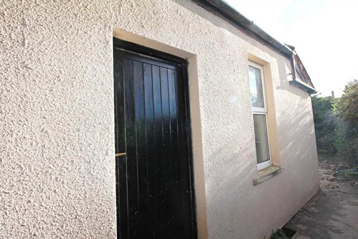 1 Bedroom Semi Detached House To Rent In Clevedon Road, Weston-super-Mare, BS23