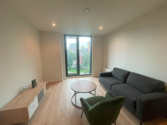 2 Bedroom Flat To Rent In Meadowside, Aspin Lane, Manchester, Greater Manchester, M4