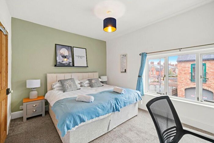 3 Bedroom House To Rent In Junction Road, Northampton, Northamptonshire, NN2