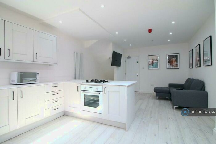 5 Bedroom Terraced House To Rent In Fingland Road, Liverpool, L15