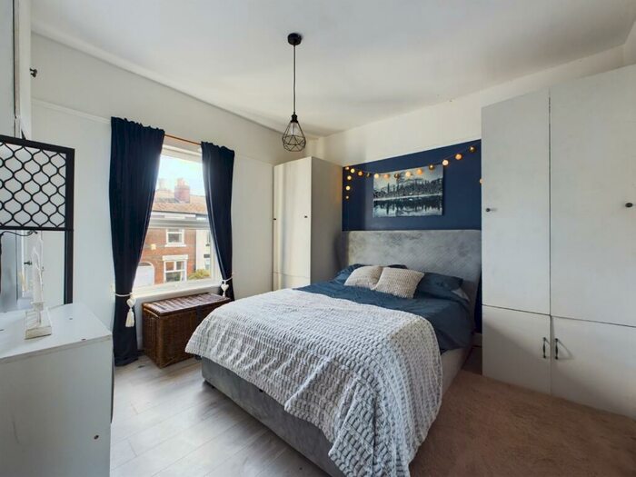 2 Bedroom Terraced House For Sale In Forbes Road, Offerton, Stockport, SK1