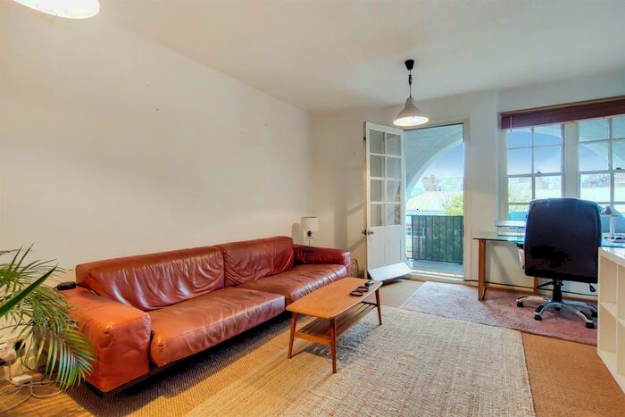 1 Bedroom Apartment To Rent In Club Row, London, E2