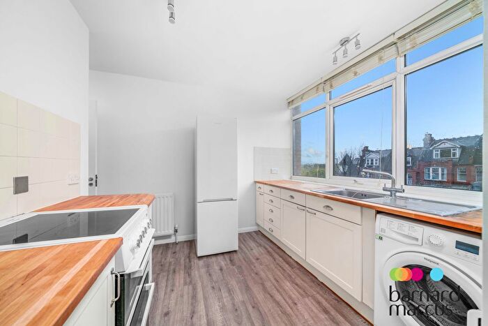 3 Bedroom Property To Rent In Muswell Hill, Muswell Hill, London, N10