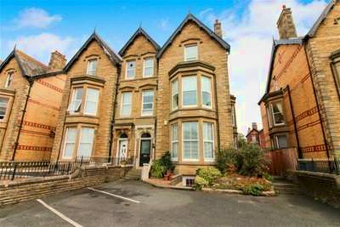 1 Bedroom Flat To Rent In Clifton Drive North, FY8