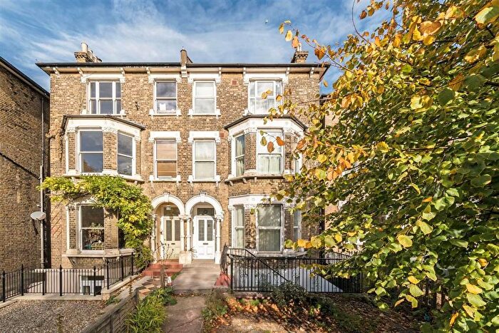 2 Bedroom Flat For Sale In Charlton Road, Blackheath, SE3