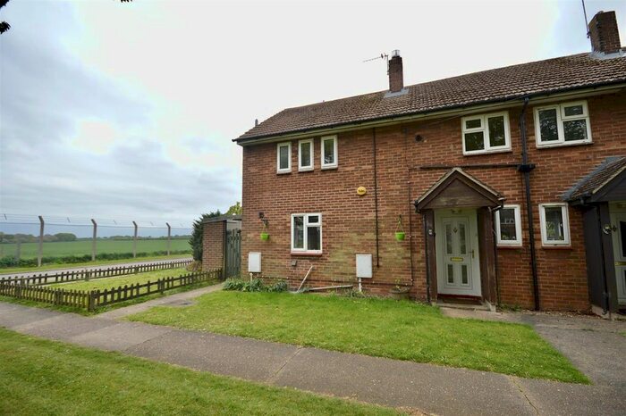 3 Bedroom Semi-Detached House To Rent In Northumberland Avenue, Scampton, Lincoln, LN1