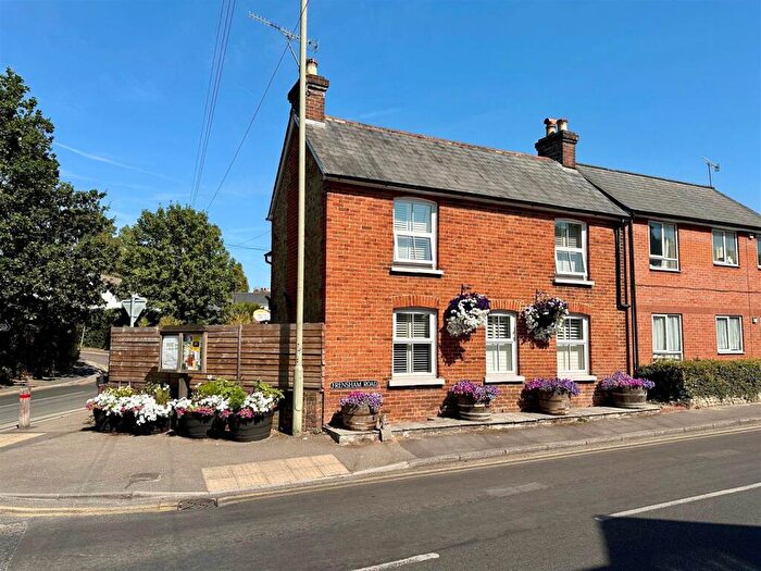 3 Bedroom Detached House For Sale In Frensham Road, Lower Bourne, Farnham, GU10