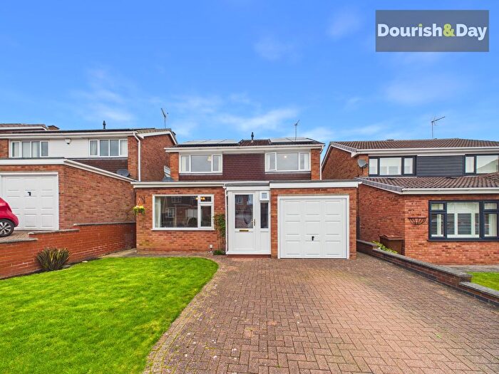 4 Bedroom Detached House For Sale In Felden Close, Stafford, ST16