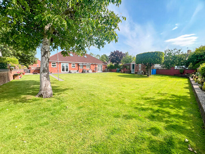 6 Bedroom Bungalow For Sale In Rock Lane, Stoke Gifford, Bristol, BS34